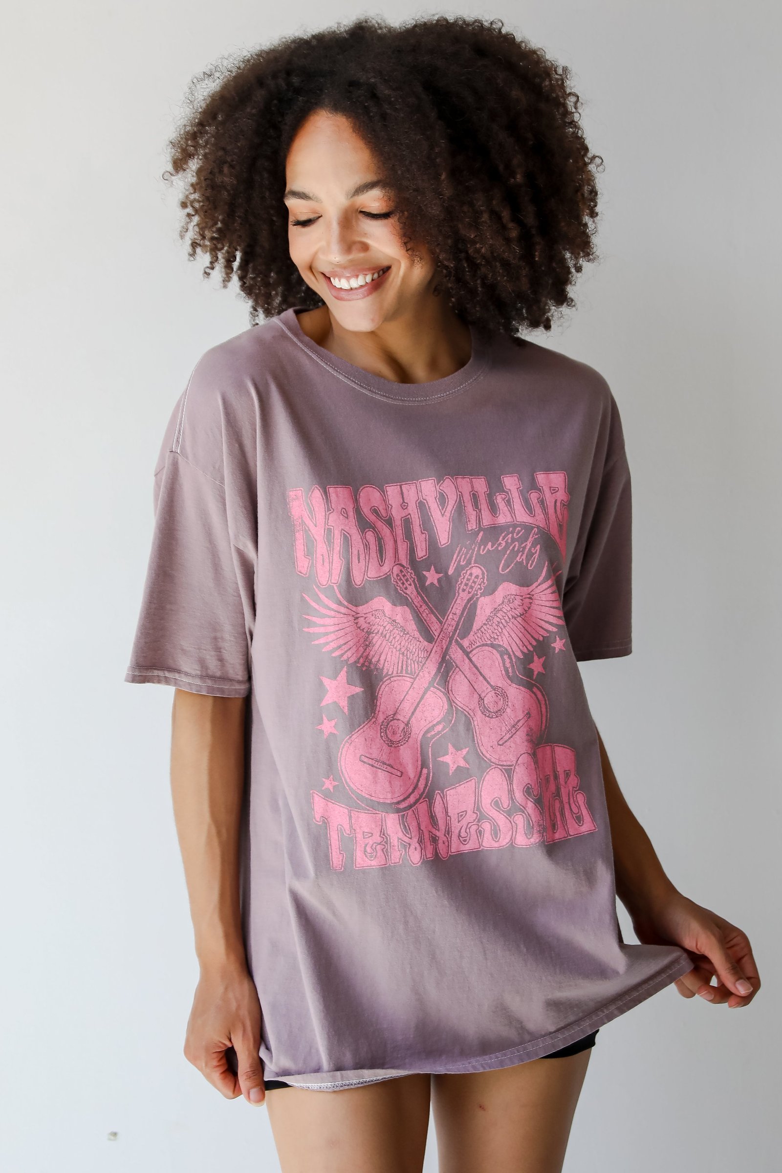 Mauve Nashville Tennessee Graphic Tee